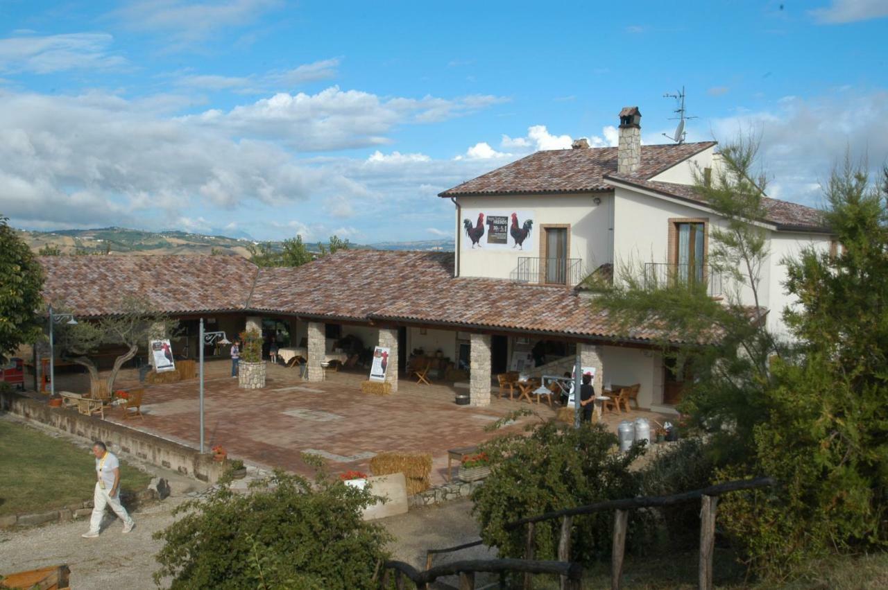 אריאנו אירפינו Agriturismo Regio Tratturo מראה חיצוני תמונה